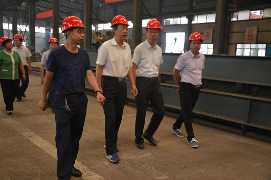 熱烈歡迎市政協副主席楊定旺一行蒞臨盛大鋼構參觀指導