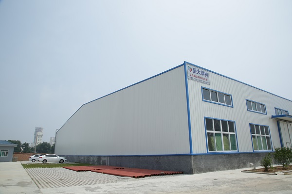 在鋼結(jié)構(gòu)廠房使用、維護(hù)與保養(yǎng)中，需要做到這幾點(diǎn)