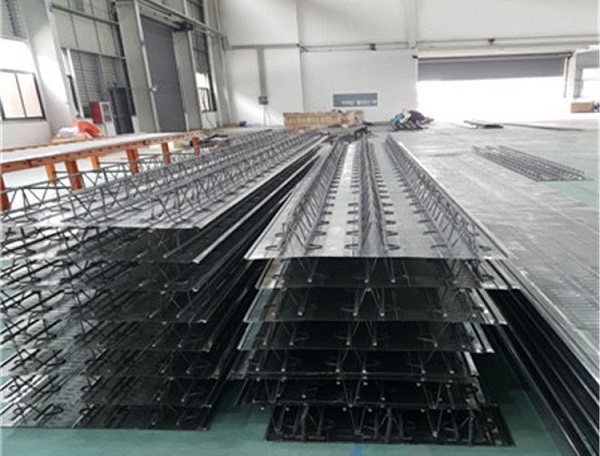 山西鋼結構廠家TD1—90鋼筋桁架樓承板規格與報價_山西怡達彩鋼